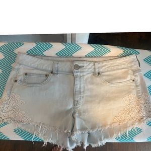 American eagle stretch shorts 14